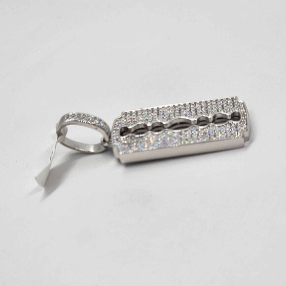 Brand New Sterling SIlver 925 Razor Blade Pendent - Picture 3 of 4